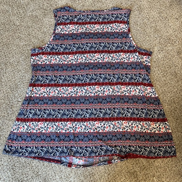 Patterned tank - Picture 7 of 7